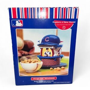 New- Dept 56 Chicago Cubs Lighted Refreshment Stand and Snack Dish 2004 Baseball